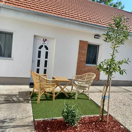 شقة Kukoriq 2 Siklós