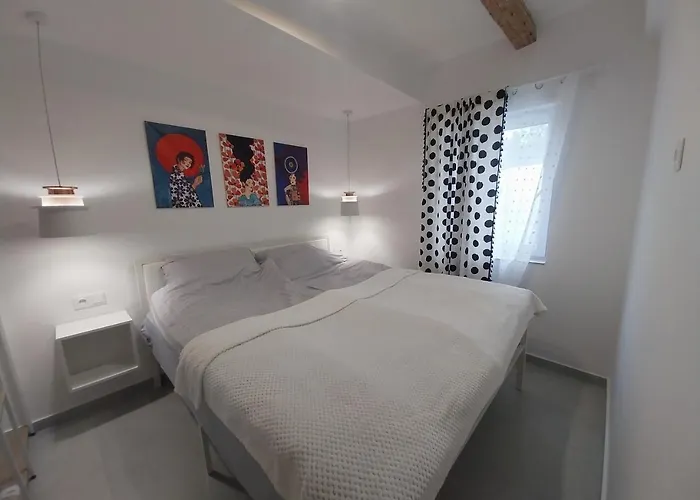 Lägenhet Kukoriq 2